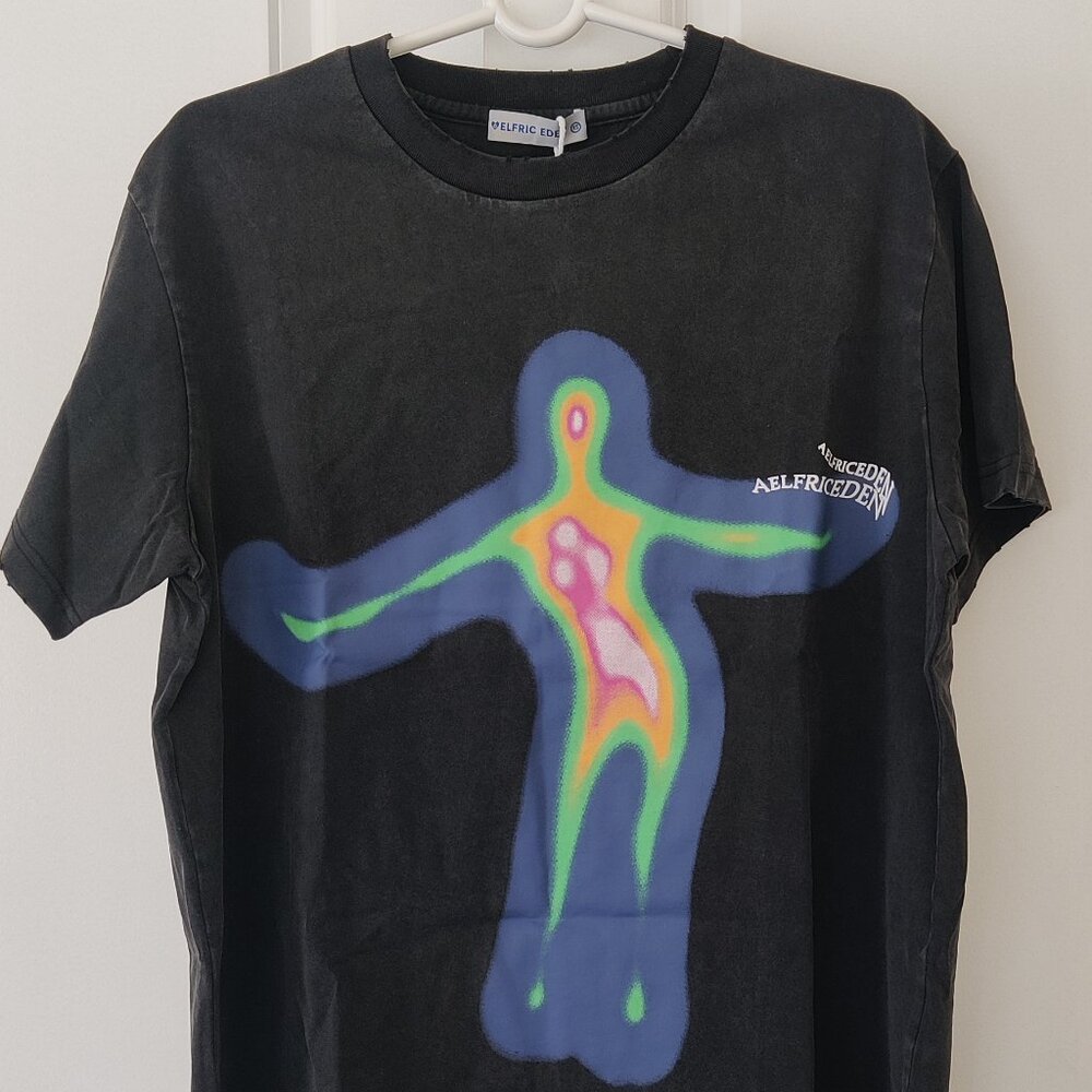 Aelfric Eden Distorted Portrait Graphic Oversized Tee, XS (Unisex)